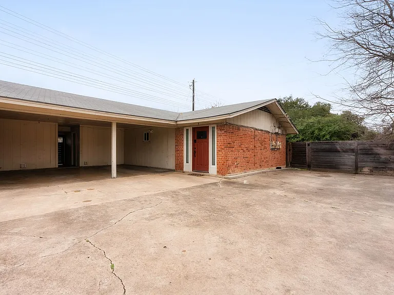 2408 Ventura Dr #A — Photo 3