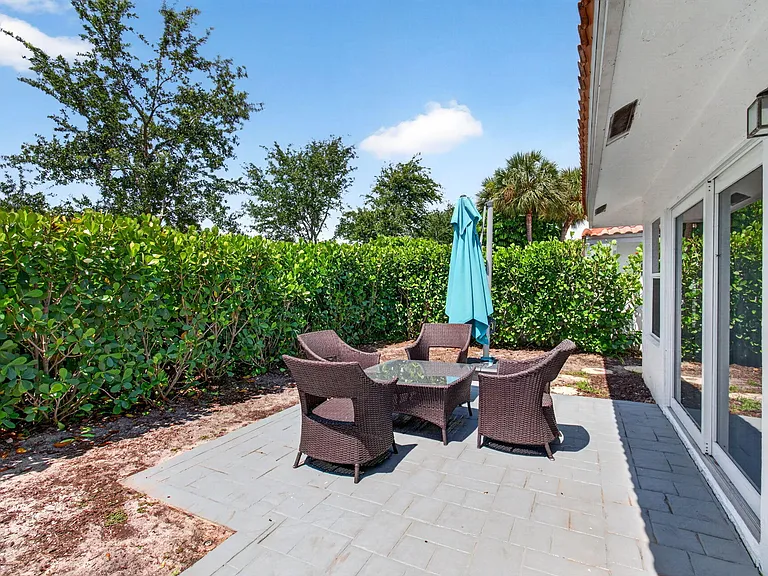 2034 NW 52nd St — Photo 31