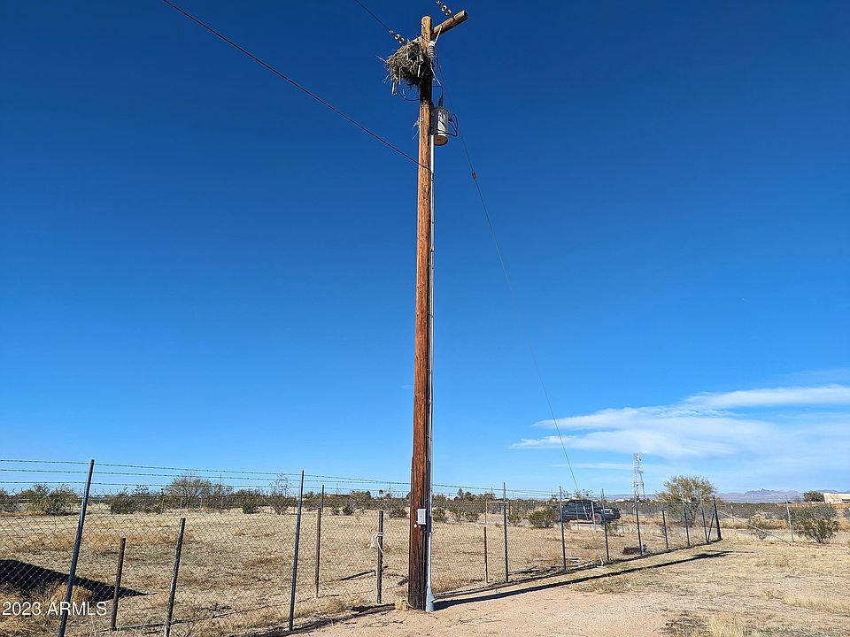 2nd image of 19149 W ROADRUNNER Road #-