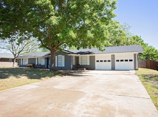 1410 Brazos St, Graham, TX 76450