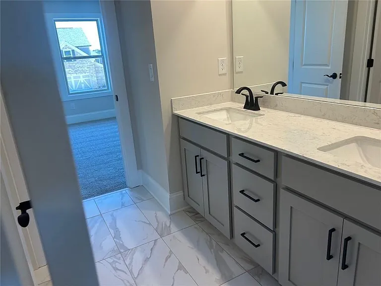 4265 Trinity Oaks Trl — Photo 18