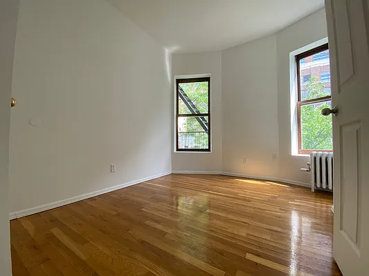 Rented by J PRESTON AND ASSOCIATES INC | media 6