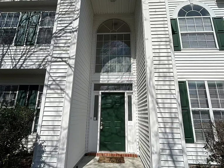 215 Spring Lake Dr — Photo 3