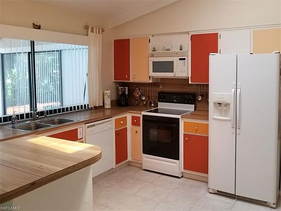 4th image of 9932 Treasure Cay Ln