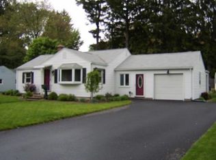 70 Raymond Cir, Agawam, MA 01001
