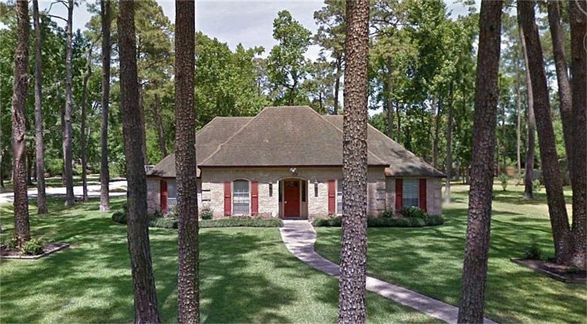 Beautiful home on giant corner lot