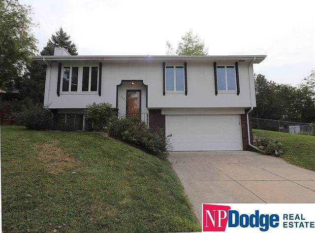 1st image of 5201 Red Rock Cir