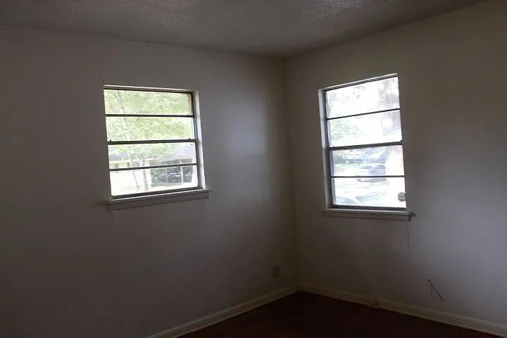 19 Exeter Dr — Photo 9