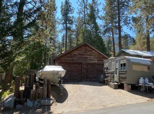 1677 Twin Lakes Dr, Wrightwood, CA 92397