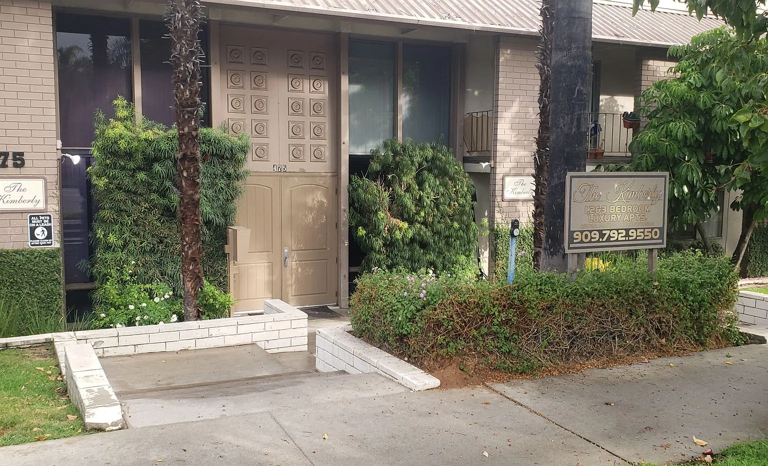 100 - Kimberly Apartments — Photo 1