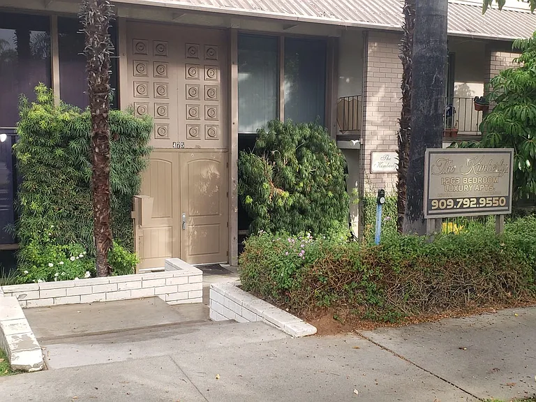 100 - Kimberly Apartments — Photo 1