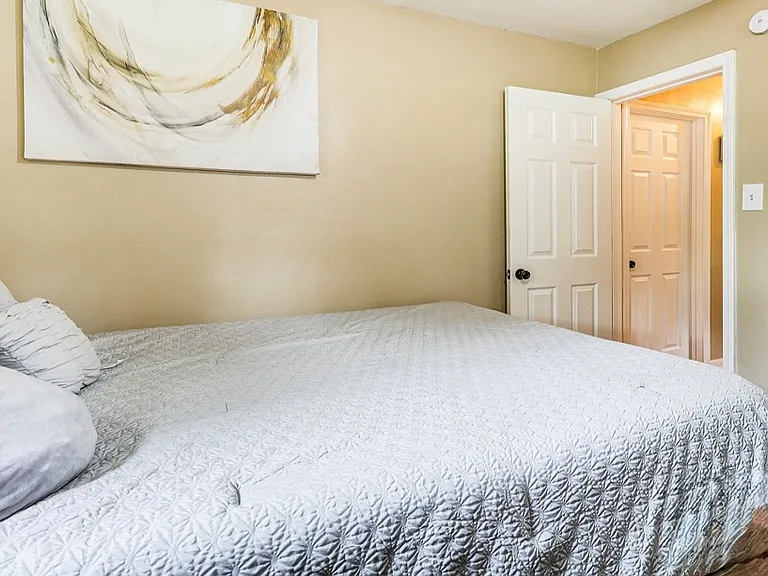 312 Millet Ln — Photo 6