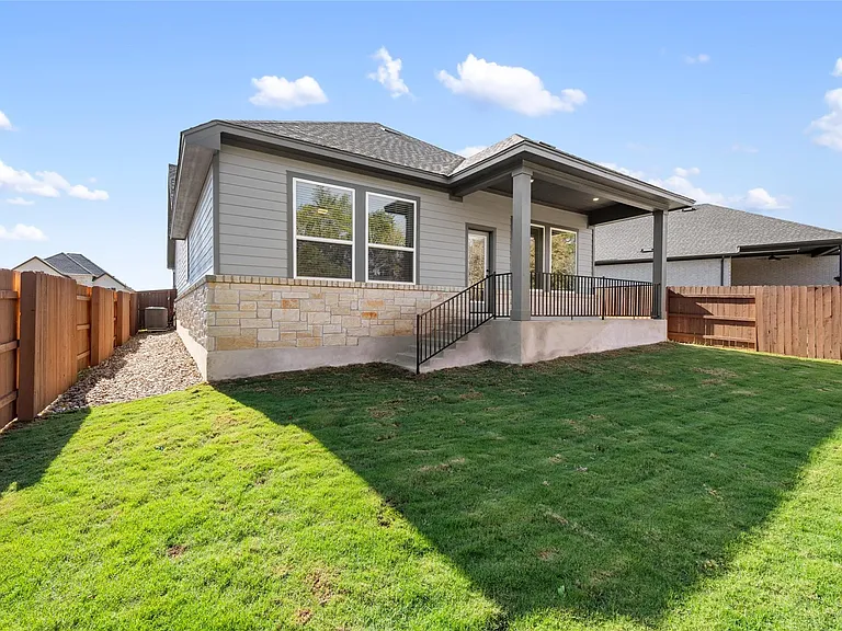 140 Cibolo Creek Loop — Photo 36