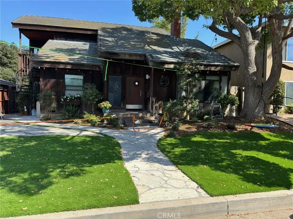 516-518 Roycroft Ave, Long Beach, CA 90814