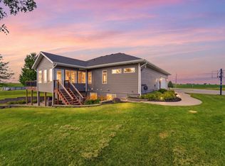 11161 S 76th Ave W, Prairie City, IA 50228