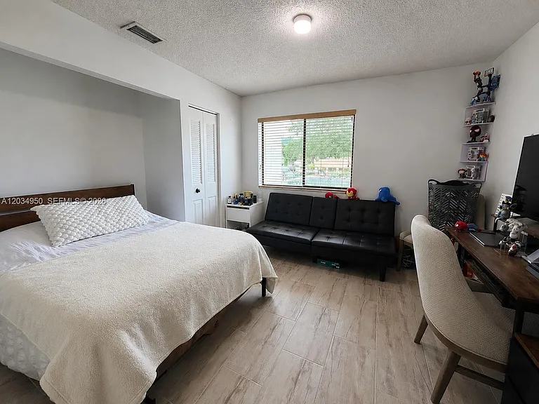 9606 SW 1st Ct #16 — Photo 17