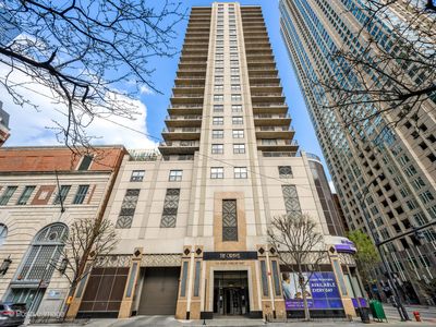 635 N Dearborn St APT 701, Chicago, IL, 60654
