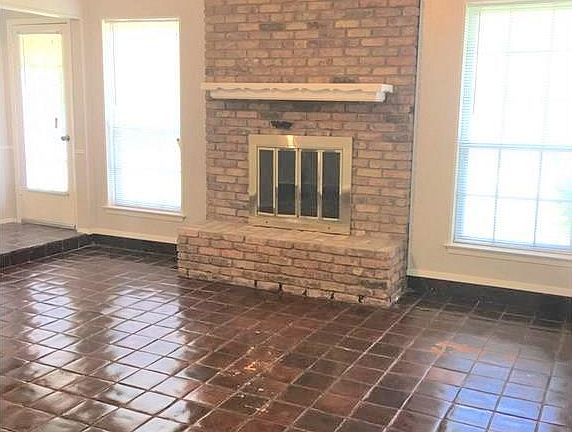 2nd image of 8425 Donna Dr