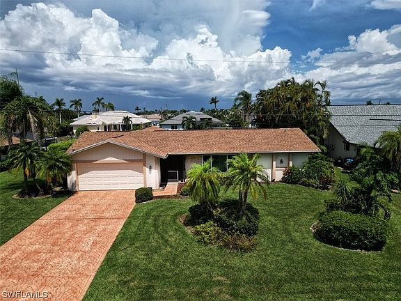 5th image of 5217 SW 10th Ave