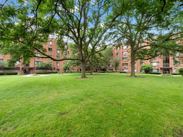 5310 N Chester Ave APT 124, Chicago, IL 60656