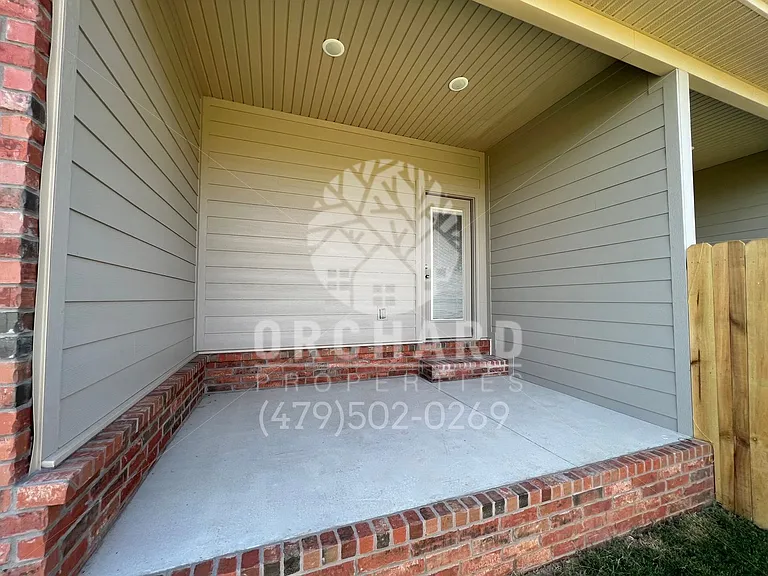 580 Bradford Dr — Photo 18