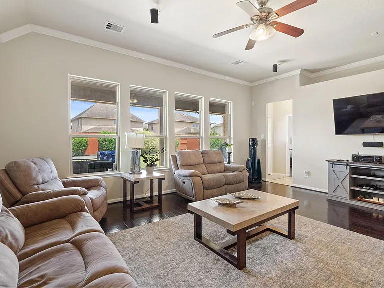 9131 Basin Ridge Ln — Photo 4