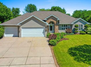 3265 Windland Dr, Green Bay, WI 54311