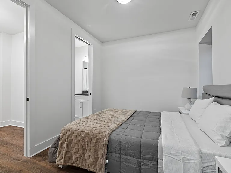 910 Youngs Ln #3 — Photo 40