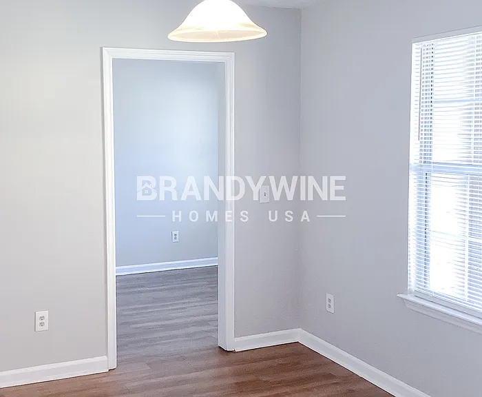 1964 Corners Cir — Photo 8