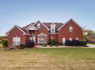 2027 Vonica Rose St, Deatsville, AL 36022