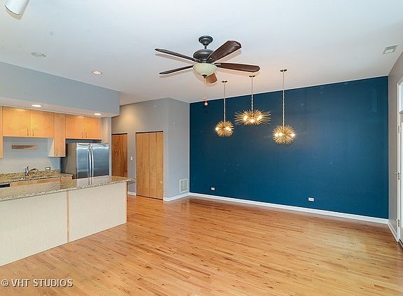 4th image of 1615 N Oakley Ave #3S