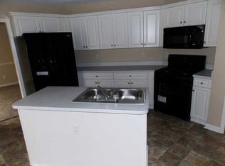 3744 Lockerbie Ln, Powder Springs, GA 30127