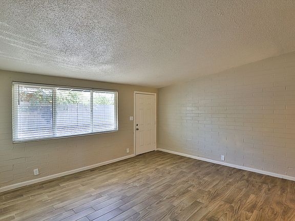 5th image of 925 W Cheryl Dr APT 03