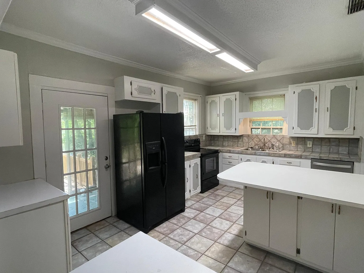 2 bed, 1397 sqft, $1,500 — Photo 3