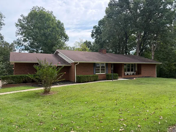 1727 Sycamore Dr, Benton, KY 42025