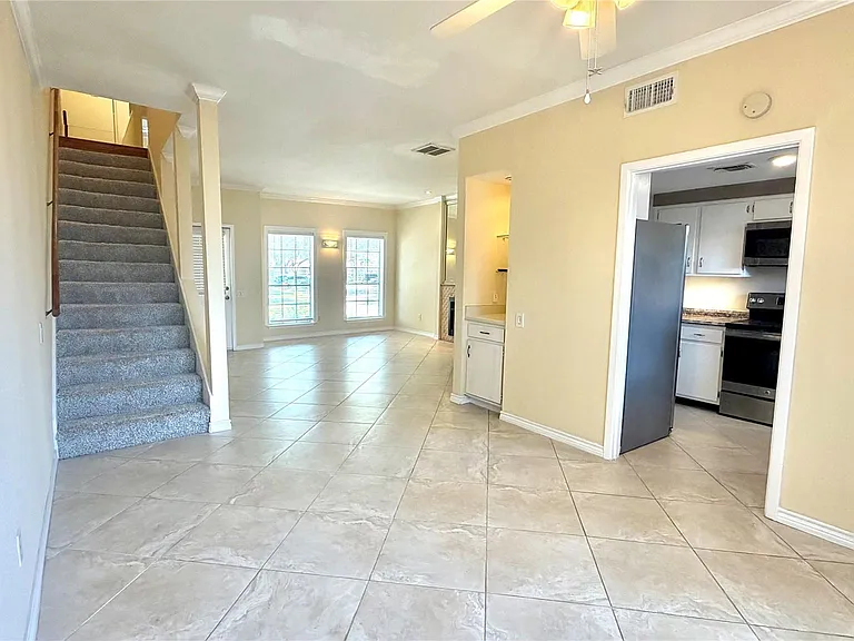 11710 Southlake Dr #16 — Photo 18