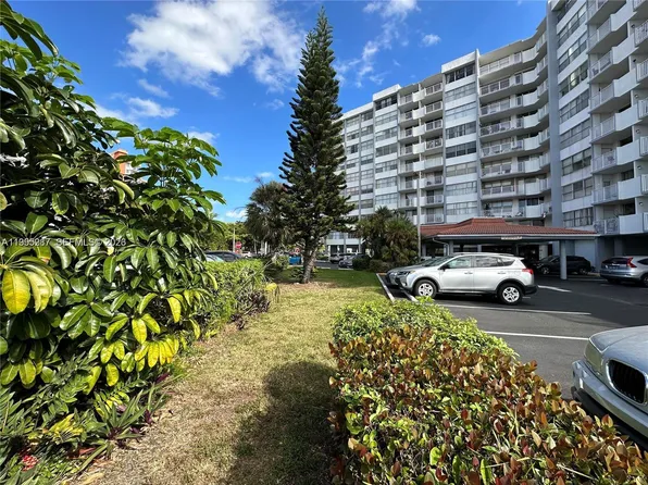 1200 NE Miami Gardens Dr, Miami, FL