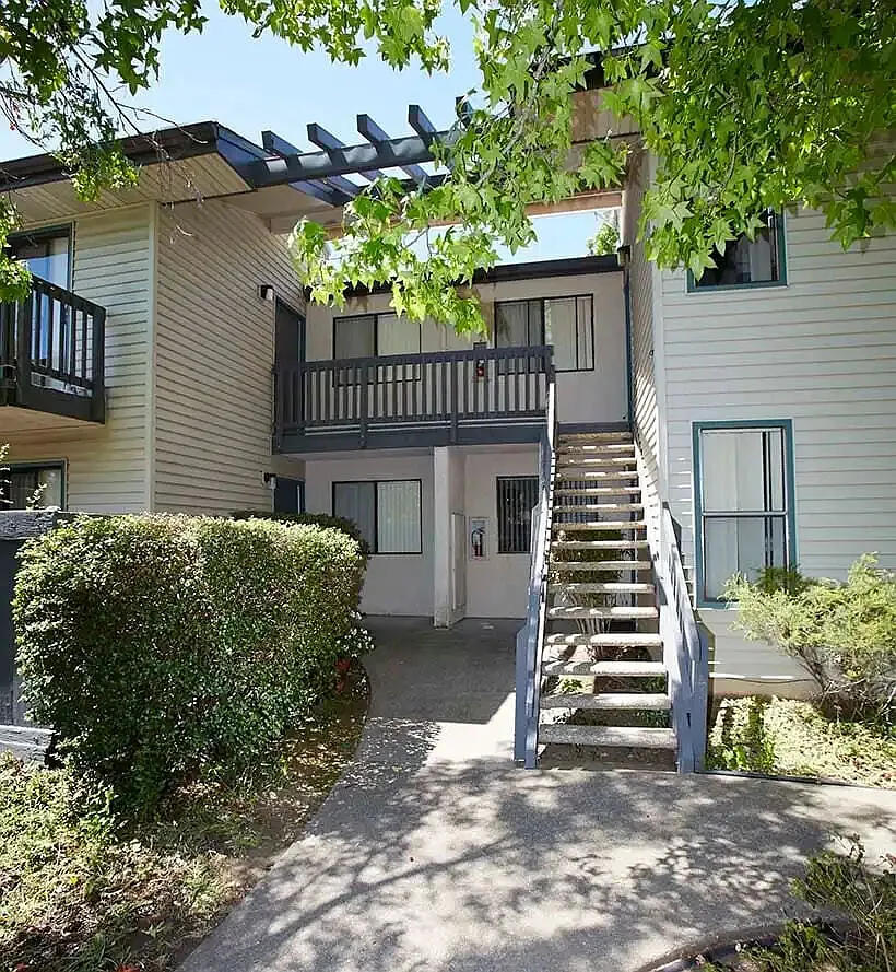 Villa Creek Apartments — Photo 1