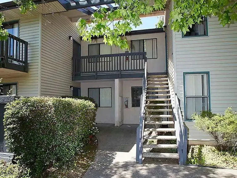 Villa Creek Apartments — Photo 1