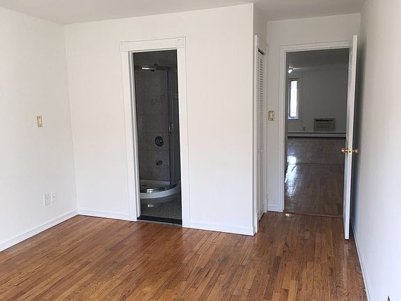 4th image of 8628 Grand Ave #1