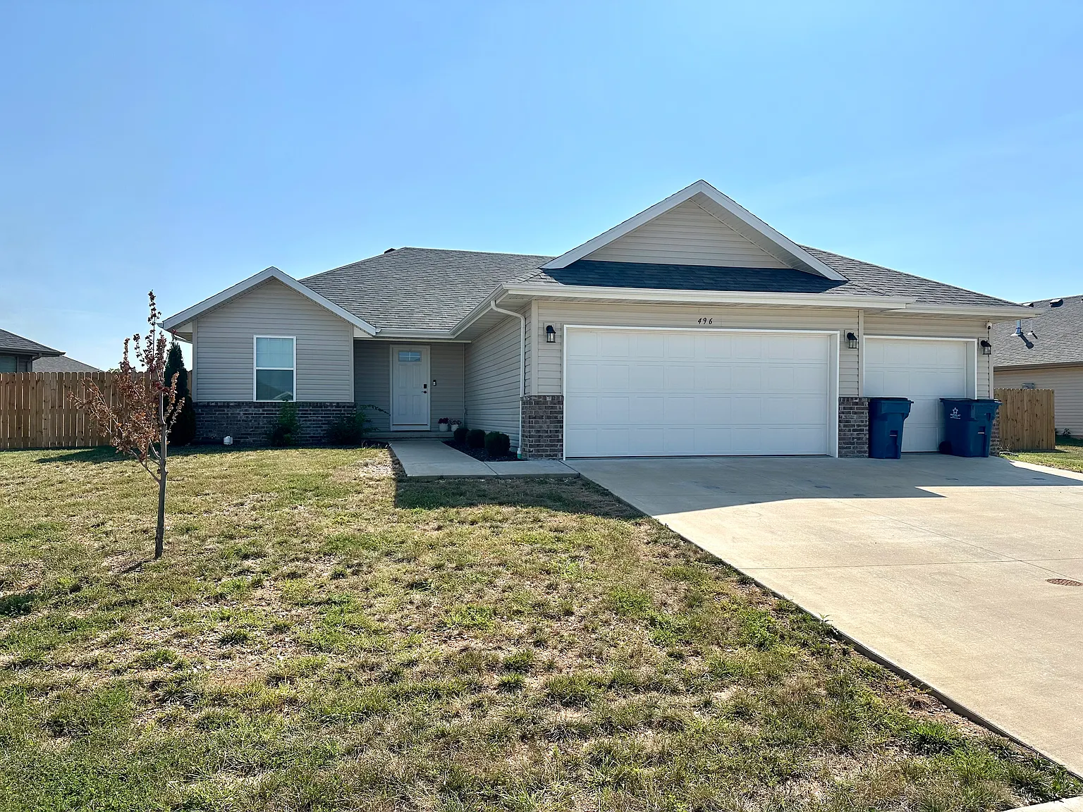 496 E Melton Rd — Photo 1