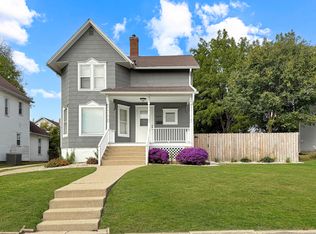 840 W Homer St, Freeport, IL 61032