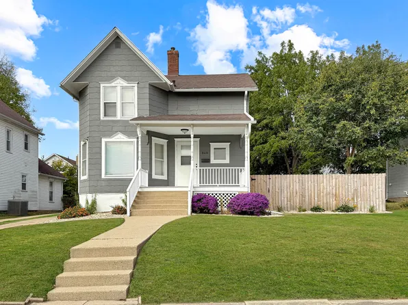 840 W Homer St, Freeport, IL 61032