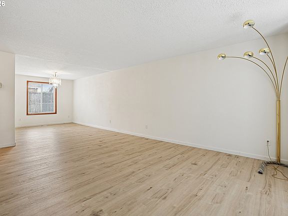 3rd image of 7200 SE Harnish St