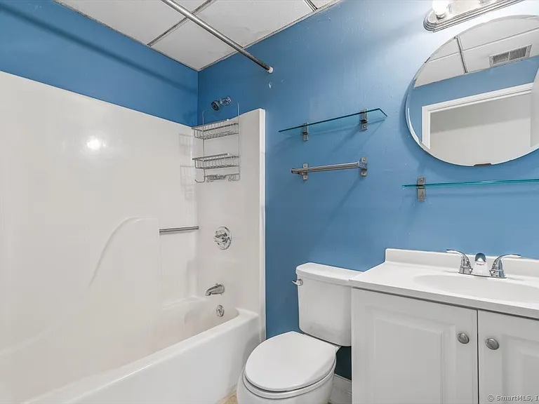 196 Crown St #310 — Photo 21