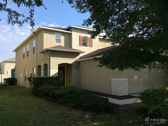3rd image of 17529 Queensland St