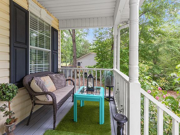 4th image of 136 Loblolly Dr