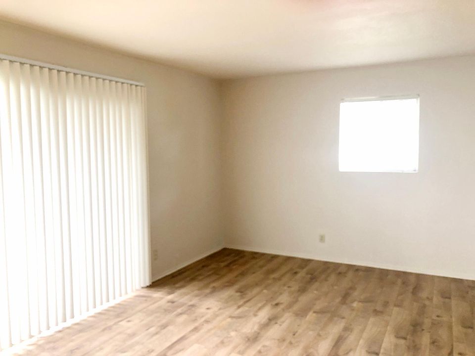 2nd image of 10226 Beardon Dr APT 2