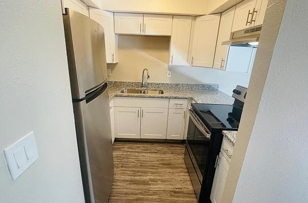 1st image of 107 E 2nd St #107