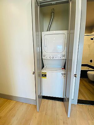 4th image of 119 Pulaski St #4